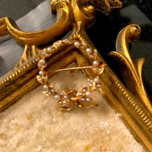 14k gold vintage brooch
